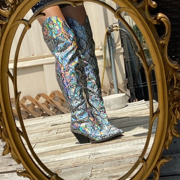 Thigh high iridescent snake print boots! - Picture 5 of 5